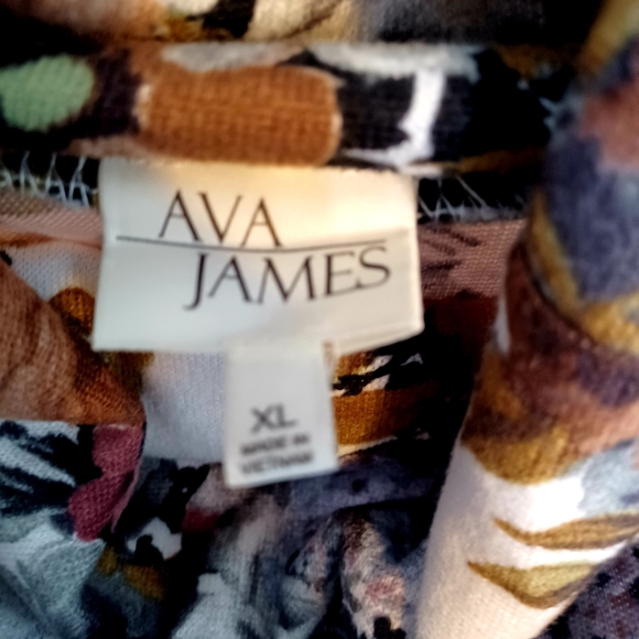 Floral long-sleeved - Picture 4 of 4